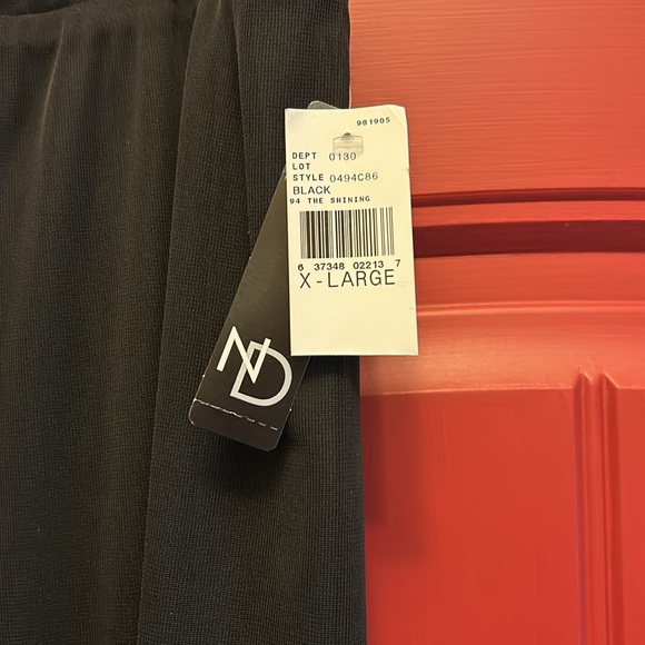 NWT Women’s Black Palazoo Pants Great for  the Holiday Parties - Picture 2 of 3